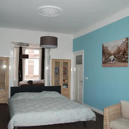 Bed & Breakfast Obrechtstraat Den Haag
